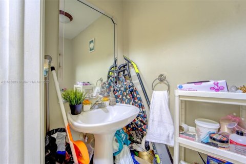 Condominio en venta en Miami, Florida, 2 dormitorios, 98.48 m2 № 1940958 - foto 20