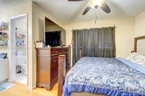 Condominio en venta en Miami, Florida, 2 dormitorios, 98.48 m2 № 1940958 - foto 18