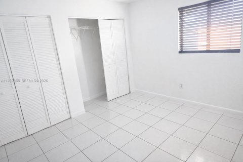 House in Homestead, Florida 3 bedrooms, 105.91 sq.m. № 2020022 - photo 6