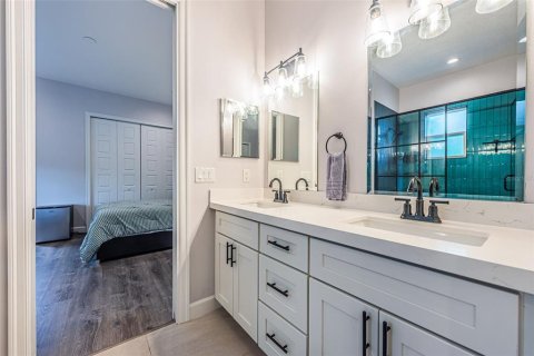 Villa ou maison à vendre à Saint Petersburg, Floride: 4 chambres, 275.92 m2 № 2266788 - photo 28