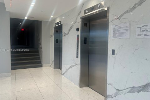 Снять в аренду кондоминиум в Авентура, Флорида 2 спальни, 105.72м2, № 2049296 - фото 22