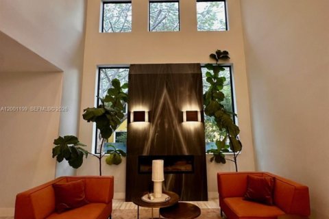 House in Miami, Florida 5 bedrooms, 421.78 sq.m. № 2067797 - photo 22