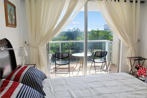 Copropriété à vendre à Miami, Floride: 1 chambre, 74.41 m2 № 1979535 - photo 14