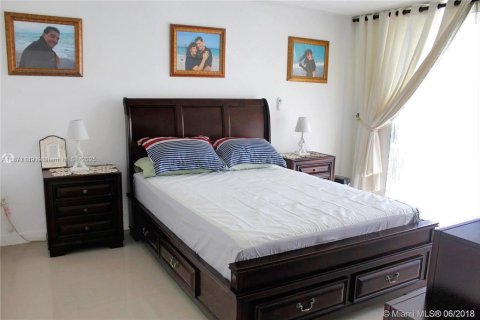 Copropriété à vendre à Miami, Floride: 1 chambre, 74.41 m2 № 1979535 - photo 11