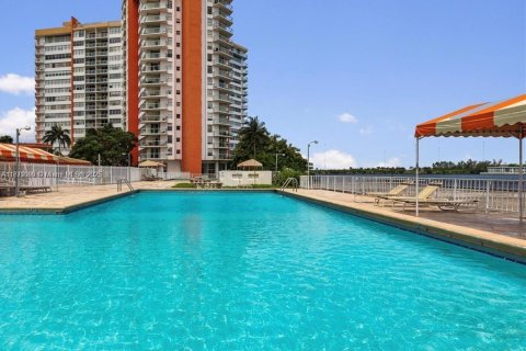 Copropriété à vendre à Miami, Floride: 1 chambre, 74.41 m2 № 1979535 - photo 23