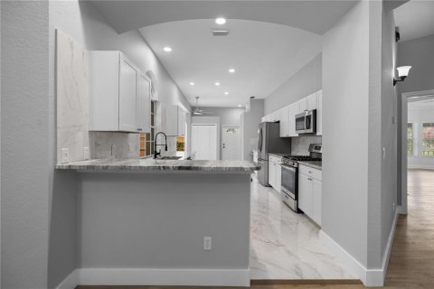 Casa en venta en Ocala, Florida, 5 dormitorios, 324.14 m2 № 1760360 - foto 21