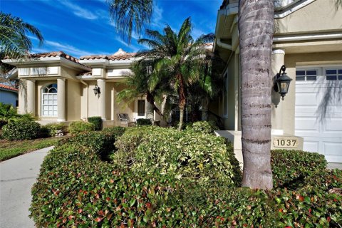 House in Venice, Florida 4 bedrooms, 224.45 sq.m. № 1666713 - photo 1