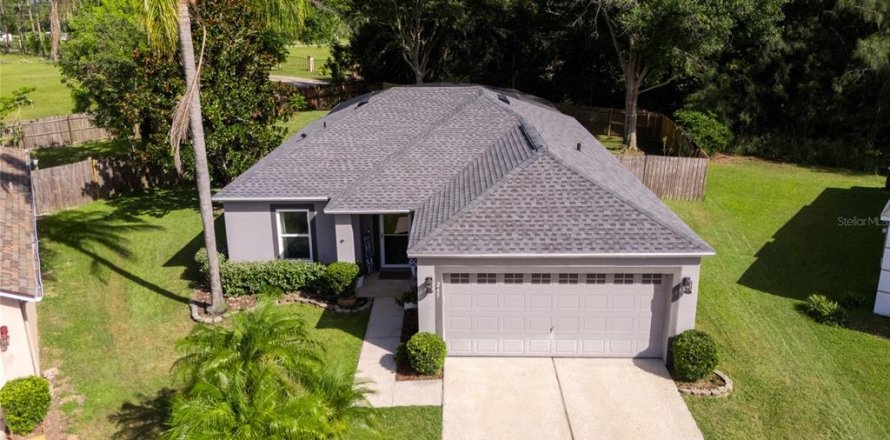 Casa en Groveland, Florida 3 dormitorios, 136.57 m2 № 1866595