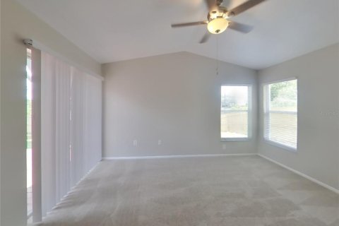 Casa en alquiler en Brandon, Florida, 3 dormitorios, 130.53 m2 № 1800478 - foto 9