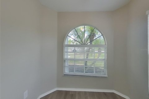 Casa en alquiler en Brandon, Florida, 3 dormitorios, 130.53 m2 № 1800478 - foto 5