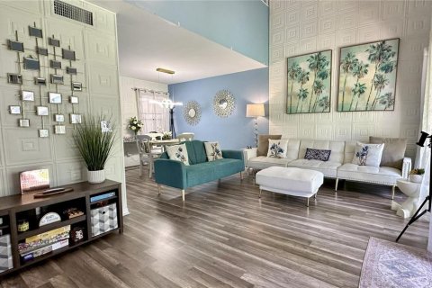 Copropriété à vendre à Gainesville, Floride: 2 chambres, 99.41 m2 № 1900712 - photo 12