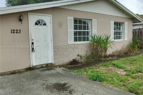 Casa en venta en Jupiter, Florida, 3 dormitorios, 118.17 m2 № 2052222 - foto 1