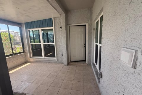 Condo à Madeira Beach, Floride, 1 chambre  № 2309091