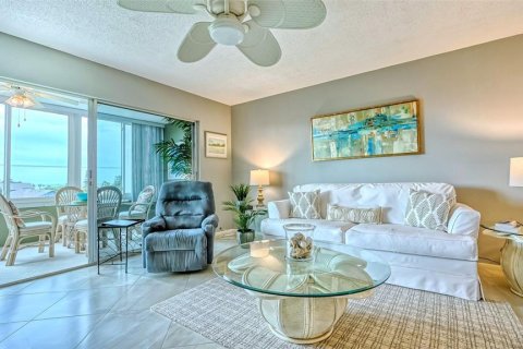 Condominio en alquiler en Sarasota, Florida, 2 dormitorios, 111.48 m2 № 1722517 - foto 3