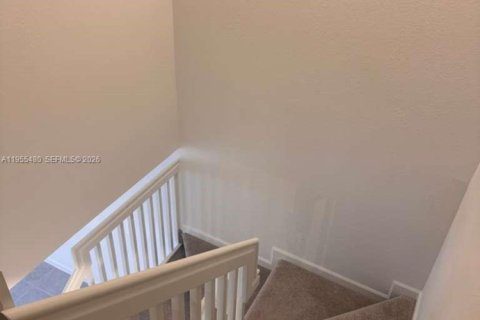 Adosado en alquiler en Homestead, Florida, 3 dormitorios, 149.76 m2 № 2011875 - foto 25