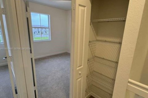 Adosado en alquiler en Homestead, Florida, 3 dormitorios, 149.76 m2 № 2011875 - foto 28