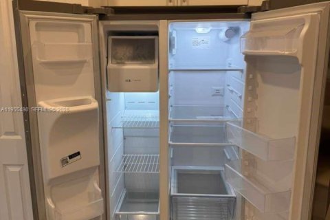 Adosado en alquiler en Homestead, Florida, 3 dormitorios, 149.76 m2 № 2011875 - foto 20