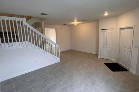 Adosado en alquiler en Homestead, Florida, 3 dormitorios, 149.76 m2 № 2011875 - foto 8