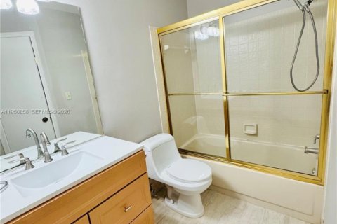 Adosado en venta en Margate, Florida, 2 dormitorios, 126.25 m2 № 2010010 - foto 19