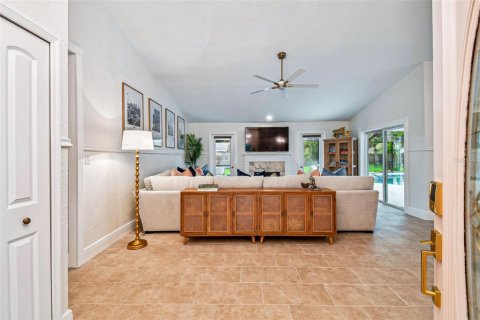 Villa ou maison à vendre à Tampa, Floride: 6 chambres, 232.81 m2 № 2111305 - photo 3