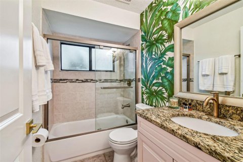 Villa ou maison à vendre à Tampa, Floride: 6 chambres, 232.81 m2 № 2111305 - photo 21
