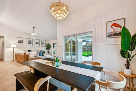 Villa ou maison à vendre à Tampa, Floride: 6 chambres, 232.81 m2 № 2111305 - photo 10