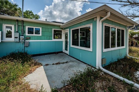 House in Saint Pete Beach, Florida 3 bedrooms, 105.91 sq.m. № 1659933 - photo 18