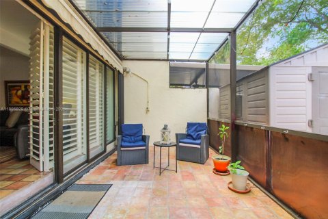 Adosado en venta en Miami, Florida, 3 dormitorios, 156.08 m2 № 1742502 - foto 12