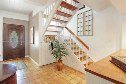 Adosado en venta en Miami, Florida, 3 dormitorios, 156.08 m2 № 1742502 - foto 4
