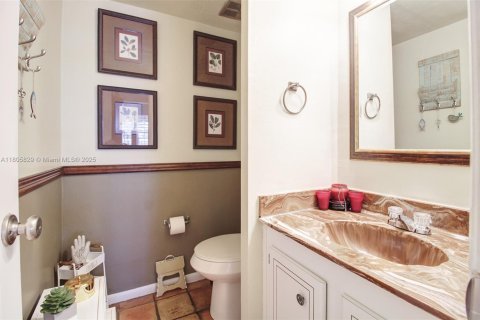 Adosado en venta en Miami, Florida, 3 dormitorios, 156.08 m2 № 1742502 - foto 10