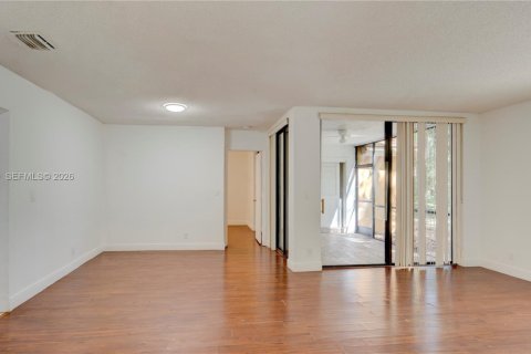 Copropriété à vendre à Coconut Creek, Floride: 3 chambres, 113.53 m2 № 2090980 - photo 5