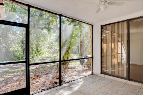 Copropriété à vendre à Coconut Creek, Floride: 3 chambres, 113.53 m2 № 2090980 - photo 17
