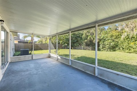 House in Tampa, Florida 3 bedrooms, 119.66 sq.m. № 2428659 - photo 27
