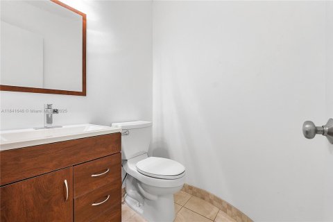 Condo in Fort Lauderdale, Florida, 1 bedroom  № 1834451 - photo 8