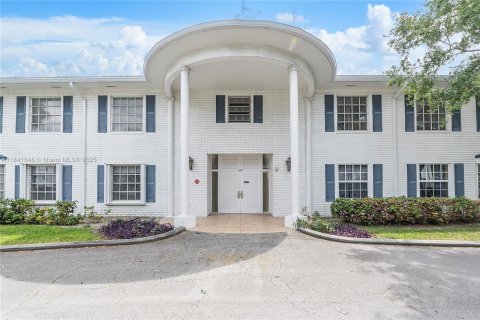 Condo in Fort Lauderdale, Florida, 1 bedroom  № 1834451 - photo 2