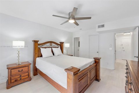 Condo in Fort Lauderdale, Florida, 1 bedroom  № 1834451 - photo 10
