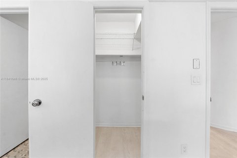 Condo in Fort Lauderdale, Florida, 1 bedroom  № 1834451 - photo 11