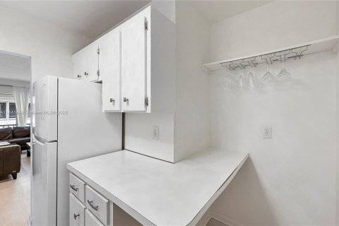 Condo in Fort Lauderdale, Florida, 1 bedroom  № 1834451 - photo 6