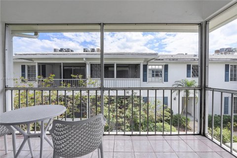 Condo in Fort Lauderdale, Florida, 1 bedroom  № 1834451 - photo 27