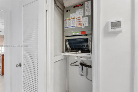 Condo in Fort Lauderdale, Florida, 1 bedroom  № 1834451 - photo 16
