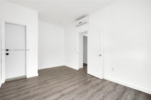 Снять в аренду квартиру в Майами, Флорида 1 спальня, 32.05м2, № 2009439 - фото 14