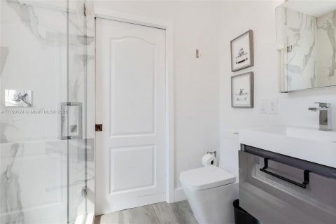 Casa en venta en Doral, Florida, 3 dormitorios, 184.41 m2 № 1959494 - foto 21