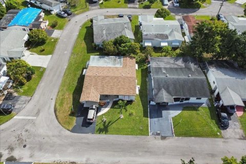 Casa en venta en Lauderdale Lakes, Florida, 3 dormitorios, 125.7 m2 № 2087375 - foto 19
