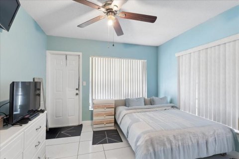 Casa en venta en Lauderdale Lakes, Florida, 3 dormitorios, 125.7 m2 № 2087375 - foto 15