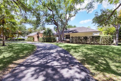 Снять в аренду виллу или дом в Пайнкрест, Флорида 4 спальни, 295.62м2, № 2023484 - фото 3