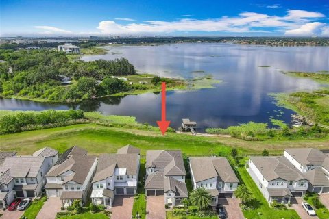 Casa en venta en Orlando, Florida, 5 dormitorios, 334.08 m2 № 2199603 - foto 3