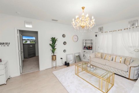 Casa en venta en Lakeland, Florida, 3 dormitorios, 171.4 m2 № 2201043 - foto 6