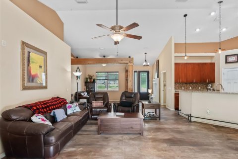 Villa ou maison à vendre à Wildwood, Floride: 3 chambres, 181.81 m2 № 2121345 - photo 15