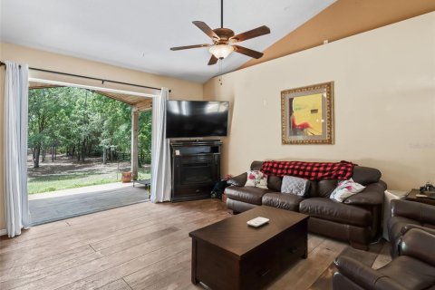 Villa ou maison à vendre à Wildwood, Floride: 3 chambres, 181.81 m2 № 2121345 - photo 13