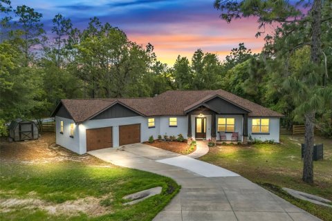 Casa en Wildwood, Florida 3 dormitorios, 181.81 m2 № 2121345